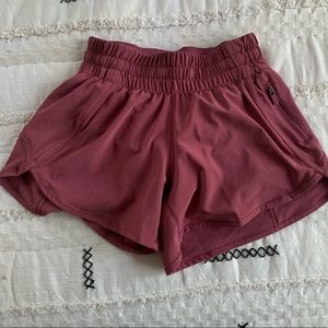 •Lululemon• Hotty Hot Shorts NWOT